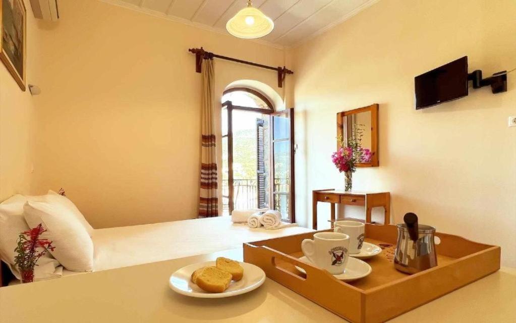 Kastro Aggeliki Apartment Kardamyli Exterior photo